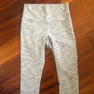Lululemon; 7/8  leggings, size 6